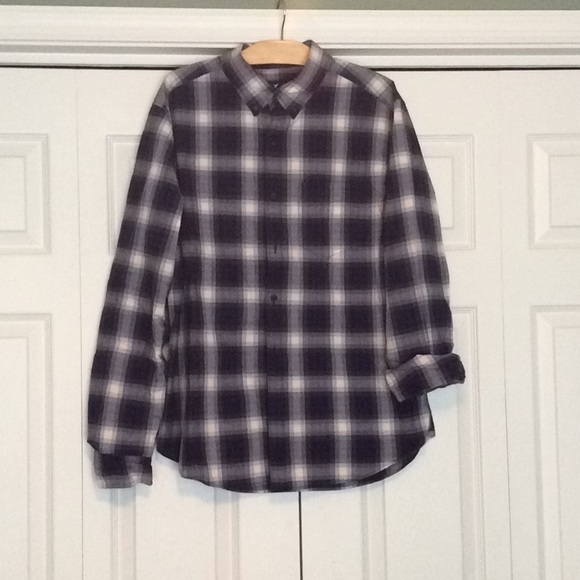 American Eagle button down - Picture 2 of 2